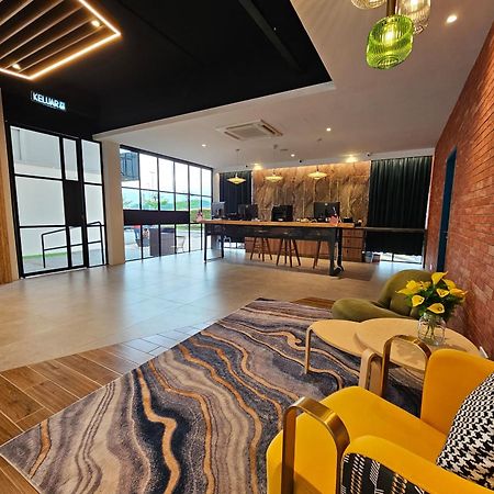 Le'Genda Hotel กาจัง ภายนอก รูปภาพ