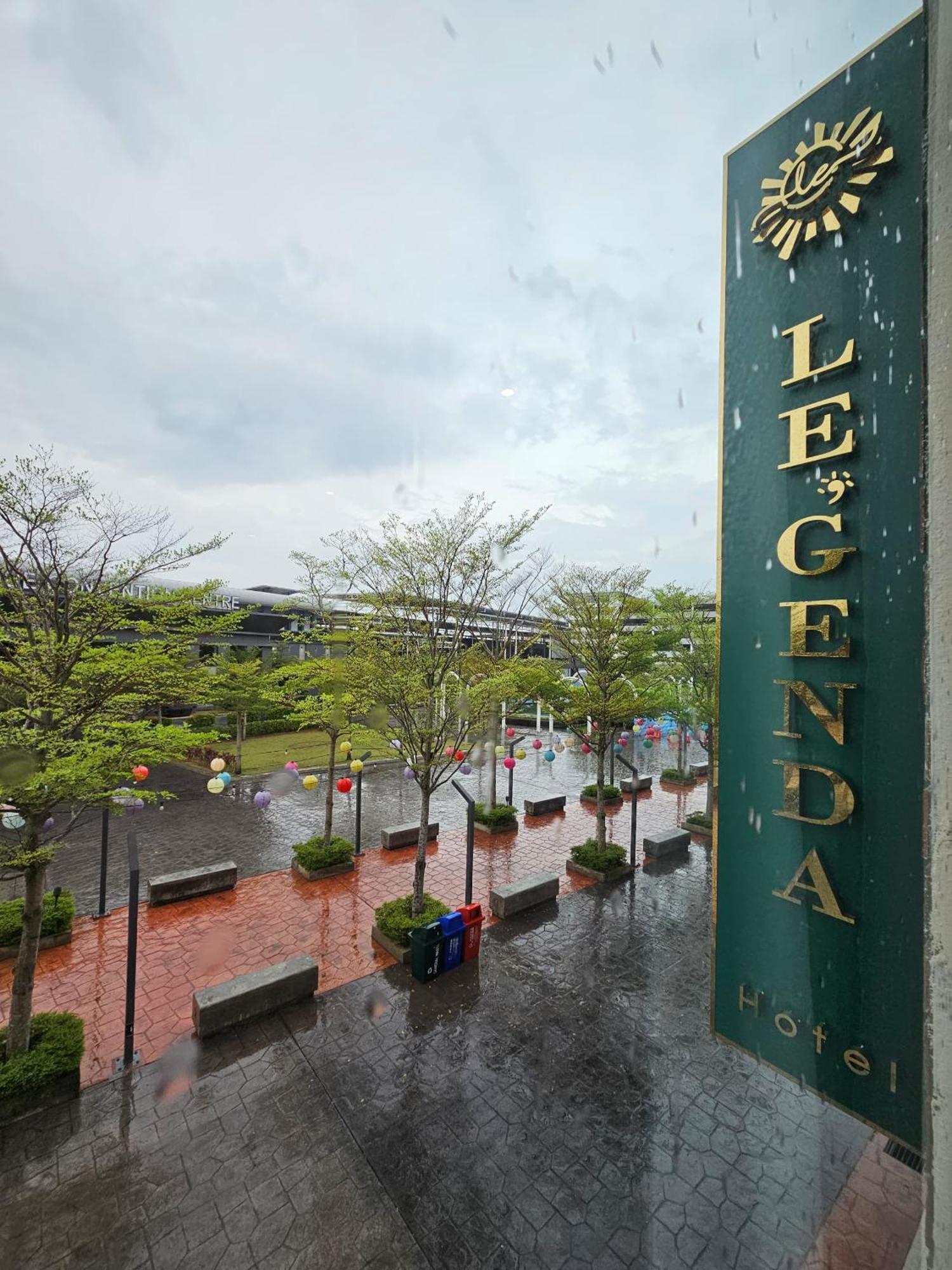 Le'Genda Hotel กาจัง ภายนอก รูปภาพ