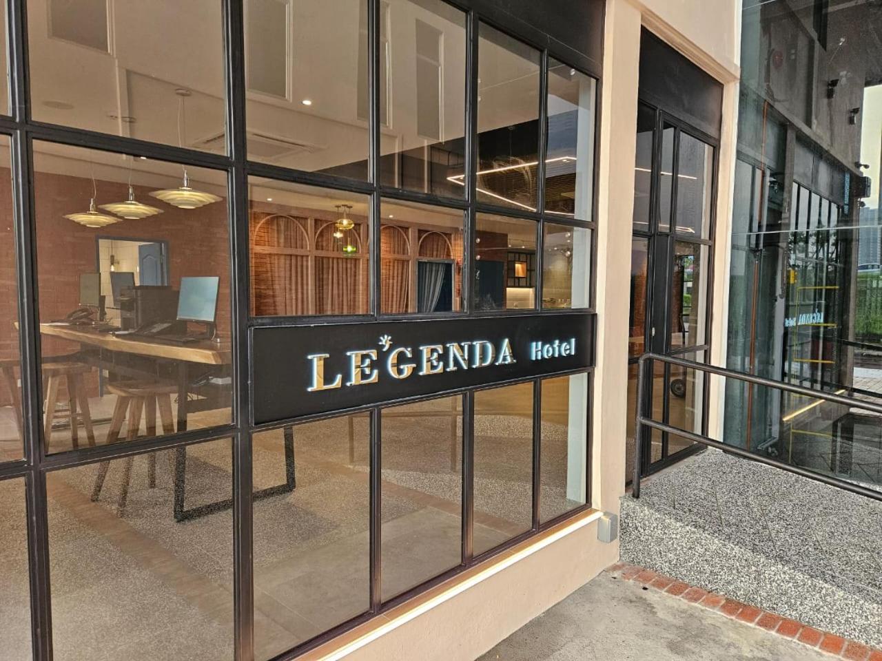 Le'Genda Hotel กาจัง ภายนอก รูปภาพ